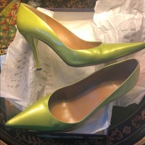 Apple Green Patent Leather Stuart Weitzman Pumps